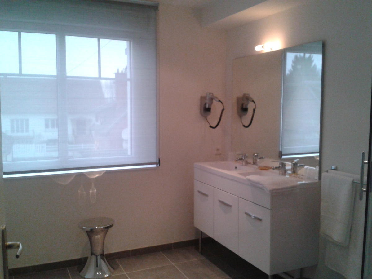 Logis - Hotel Restaurant Du Canard Hangest-sur-Somme Room photo